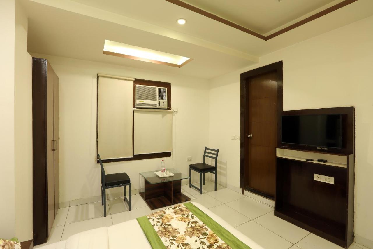 Hotel Qualia Suites At Delhi Airport New Delhi Exterior photo