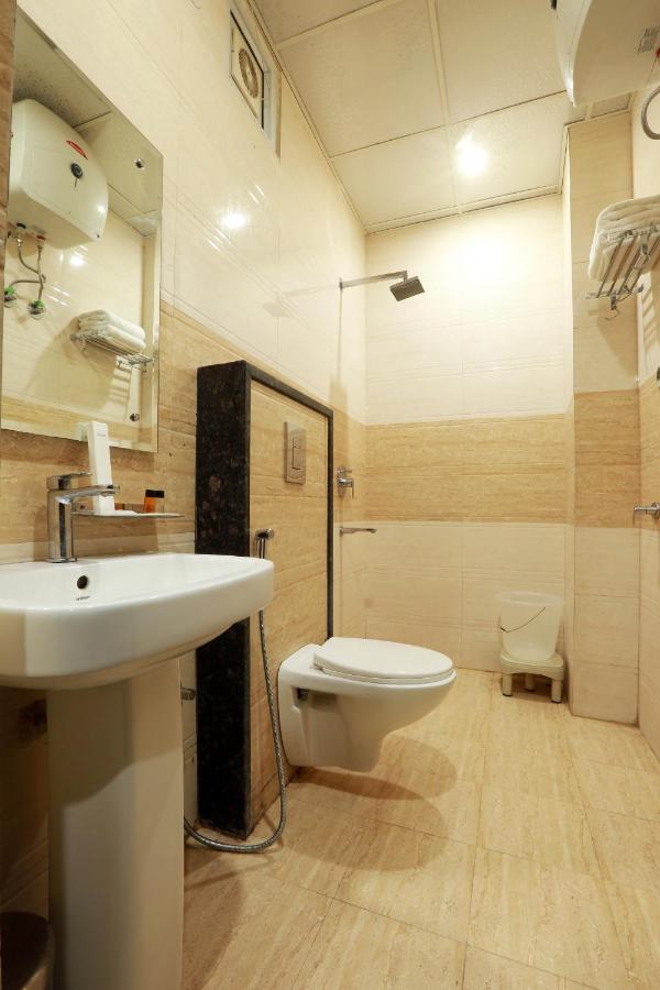 Hotel Qualia Suites At Delhi Airport New Delhi Exterior photo